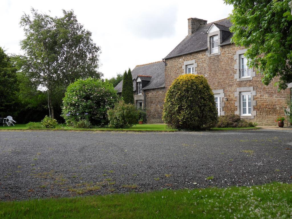 Maison De La Croix Galliot Bed and Breakfast Cherrueix Esterno foto